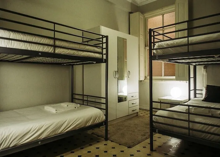 Zentric Хостел *